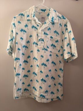 Zara White Short-Sleeve Shirt with Teal Palm Print
